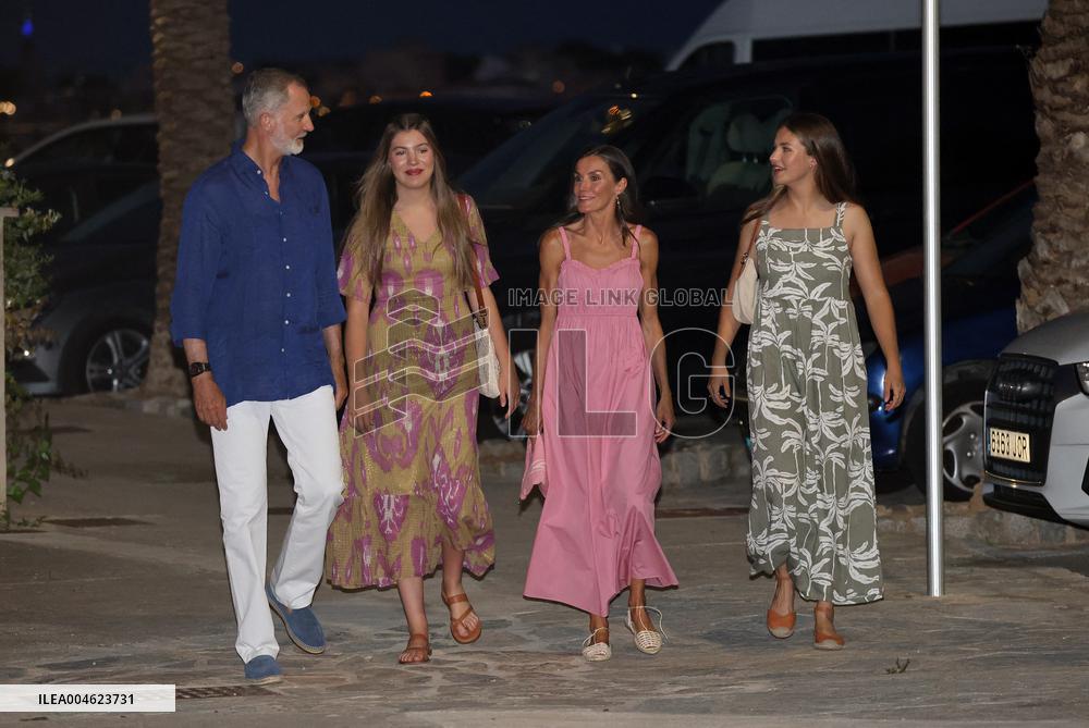 Royal Family Dinner - Spain