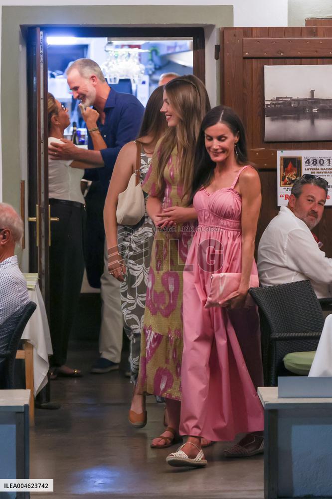 Royal Family Dinner - Spain