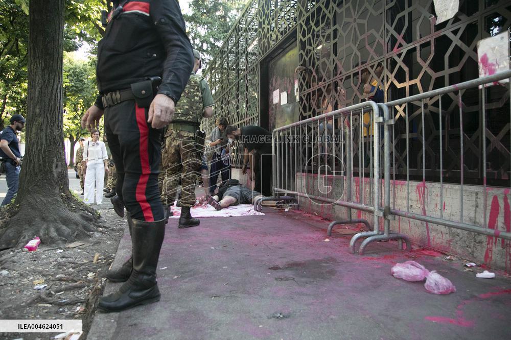Protest for 'Free Palestine' at Egyptian Consulate - Milan