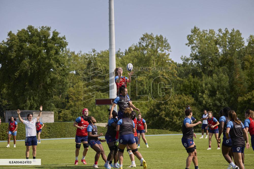 Training of the Women French Rugby team - Marcoussis