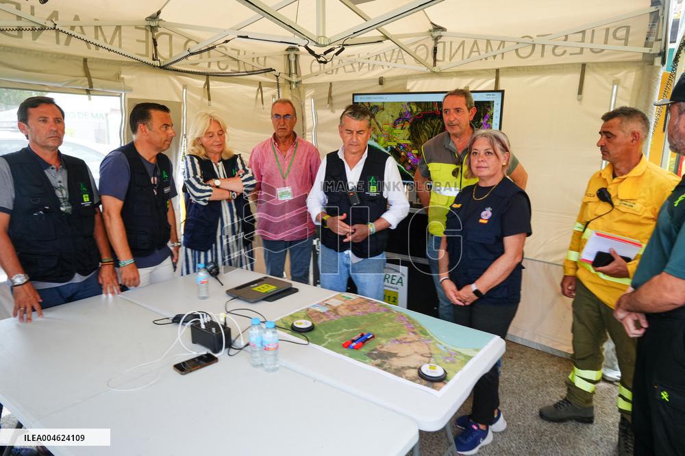 Infoca Battles Tarifa Fire with Over 100 Troops - Spain