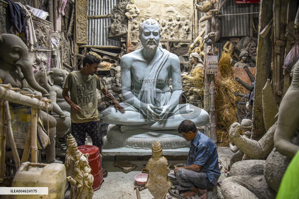 Kumartuli Sculptors Prepare for Festival Season - India