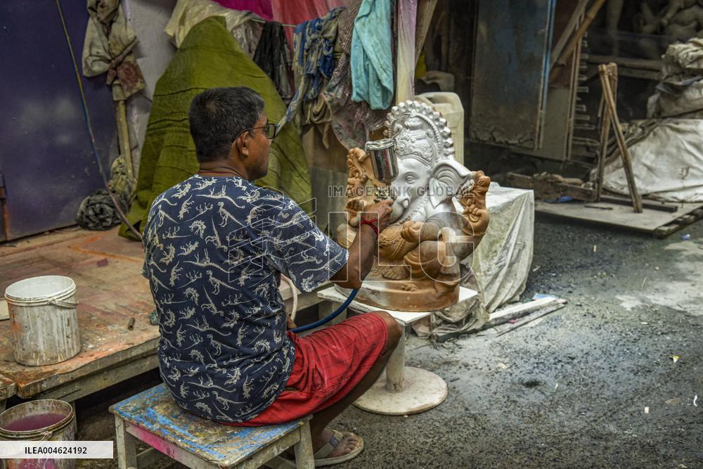Kumartuli Sculptors Prepare for Festival Season - India