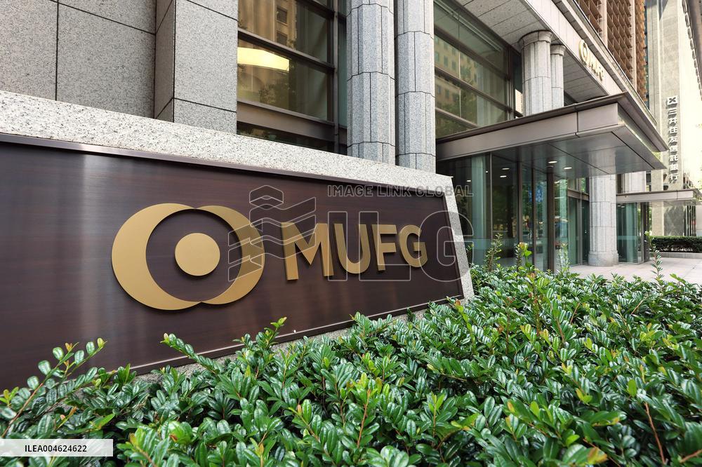 MINIs' signs and logos