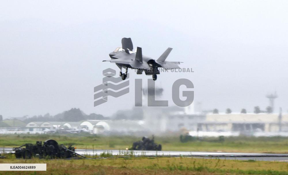 F-35B stealth fighter jet