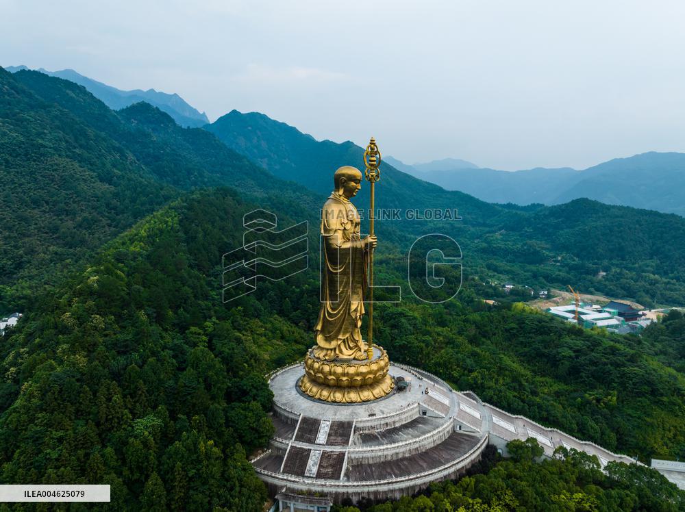 99-meter-tall Open-air Bronze Statue of Ksitigarbha Bodhisattva