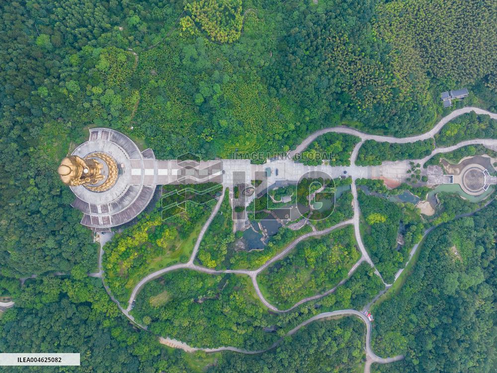 99-meter-tall Open-air Bronze Statue of Ksitigarbha Bodhisattva