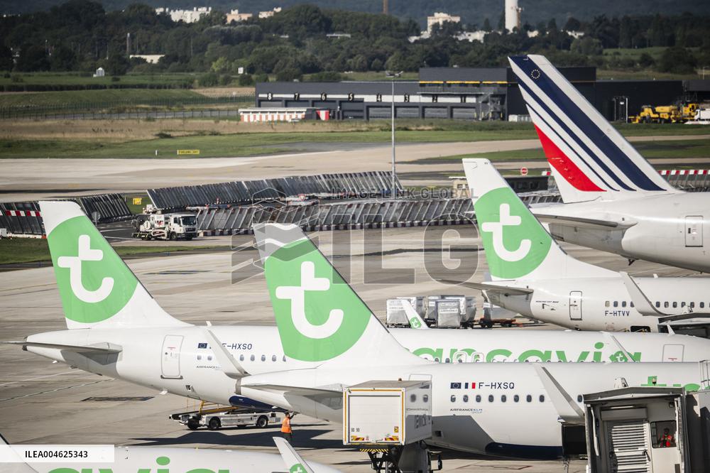 Illustration - Paris Orly Airport