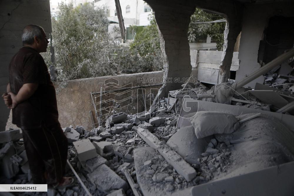 27 Killed in Israeli Attacks and 20 Others in A Food Truck Accident - Gaza