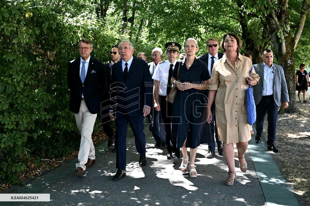 PM Bayrou on visit in Rochefort - Bela