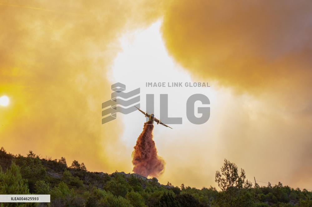 France Battles Largest Wildfire in Decades