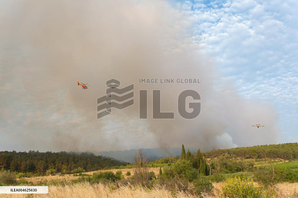 France Battles Largest Wildfire in Decades