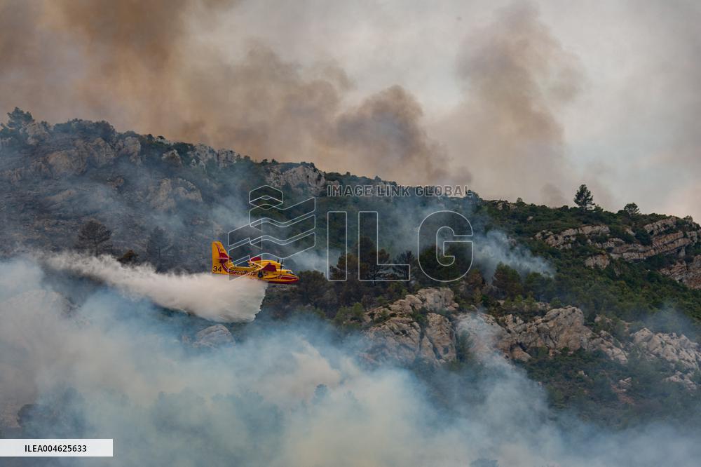 France Battles Largest Wildfire in Decades