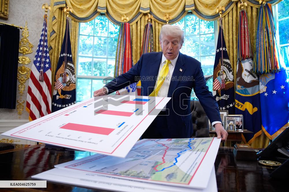 Donald Trump Delivers A Major Announcement On Economy - Washington