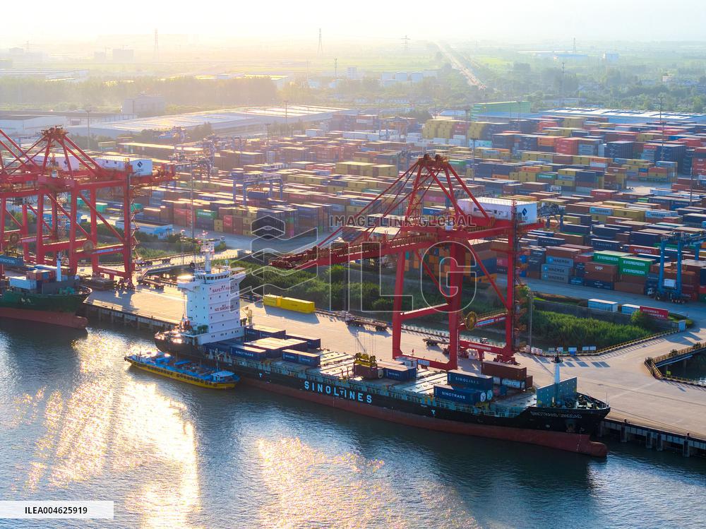 China Goods Trade Total Import And Export Value Increased