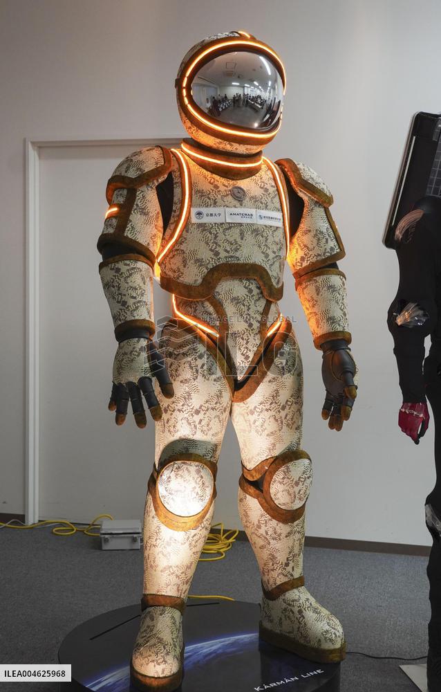 Space suit made using "Nishijin-ori" weaving