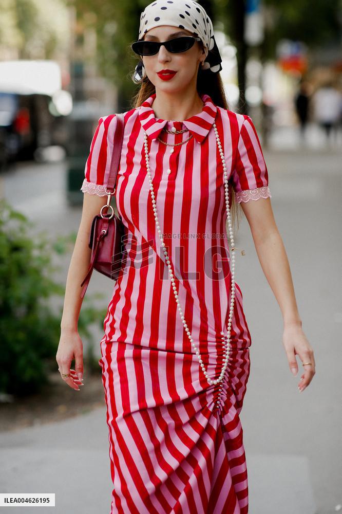 PFW - Viktor And Rolf Street Style