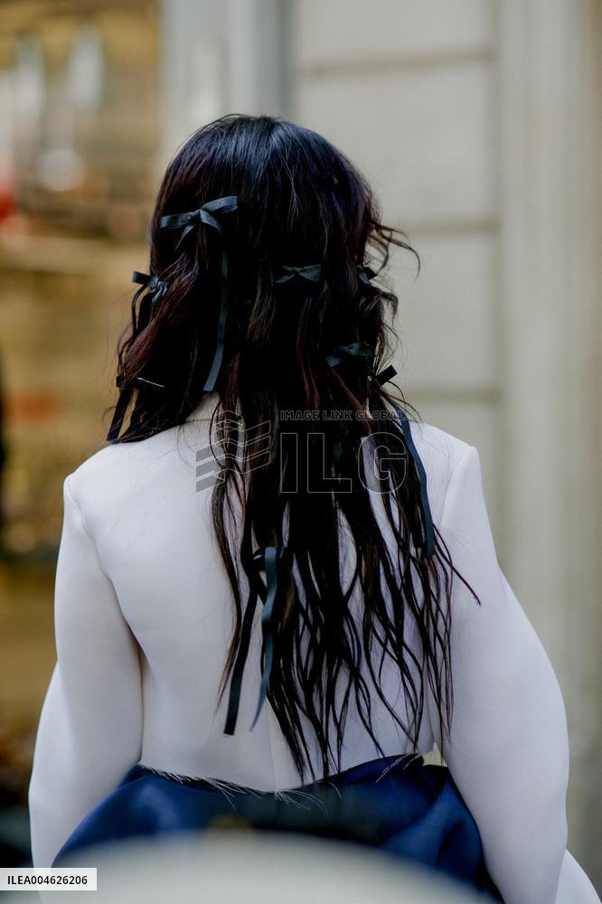 PFW - Viktor And Rolf Street Style