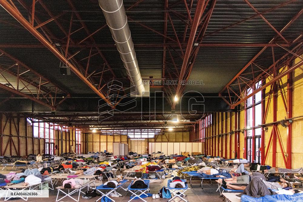 Forest Fire Burns 13000 Hectares - France