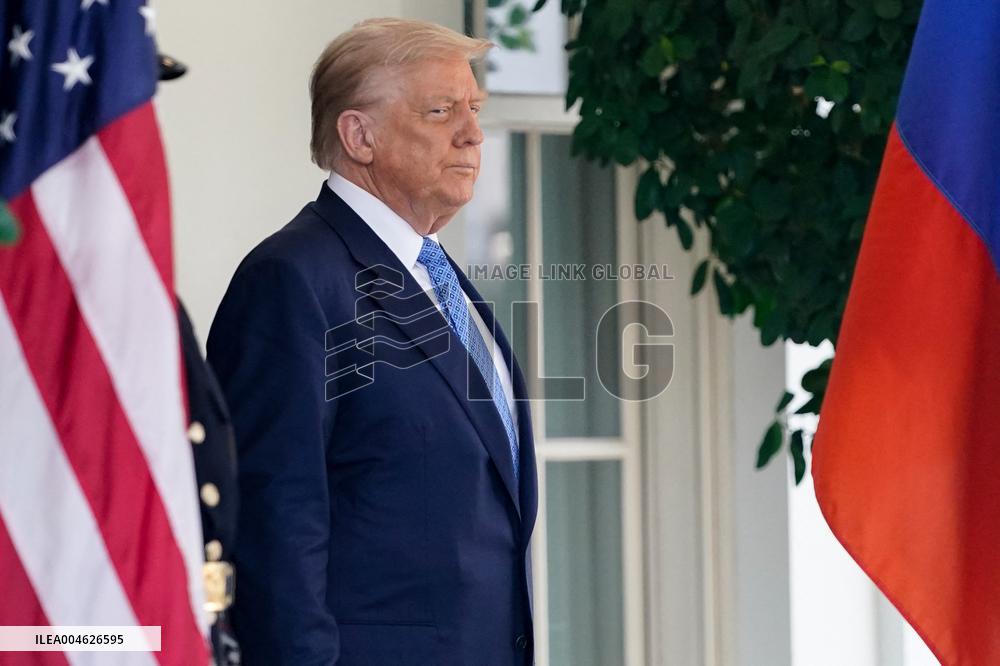 Donald Trump Greets Nikol Pashinyan - Washington