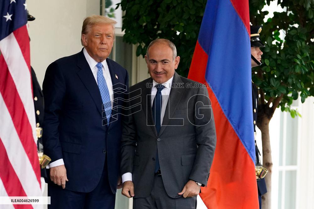 Donald Trump Greets Nikol Pashinyan - Washington
