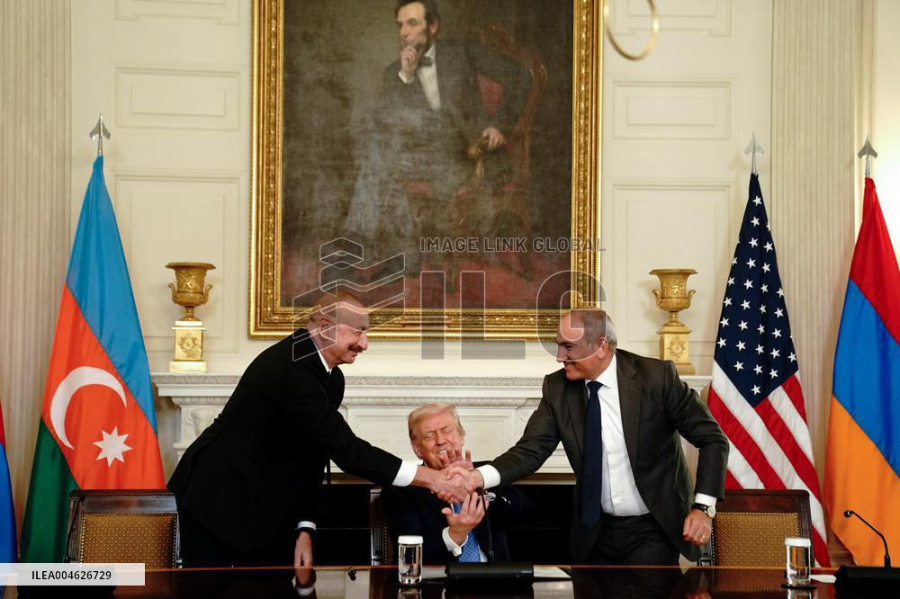 Donald Trump Meets Armenian And Azerbaijan Leaders - Washington