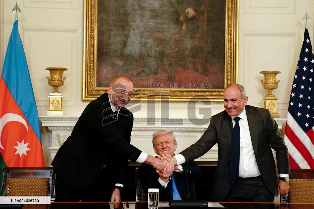 Donald Trump Meets Armenian And Azerbaijan Leaders - Washington