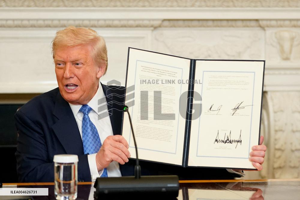 Donald Trump Meets Armenian And Azerbaijan Leaders - Washington