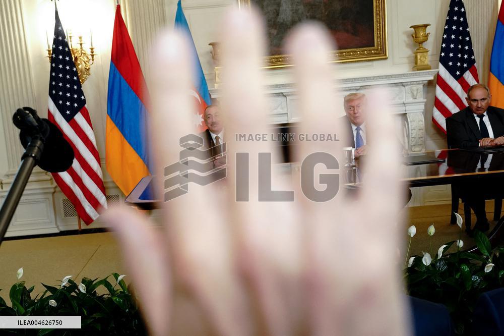 Donald Trump Meets Armenian And Azerbaijan Leaders - Washington