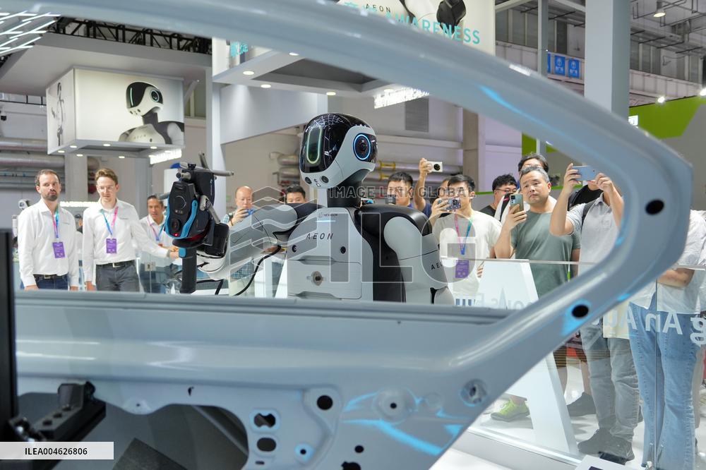 2025 World Robot Conference Held in Beijing