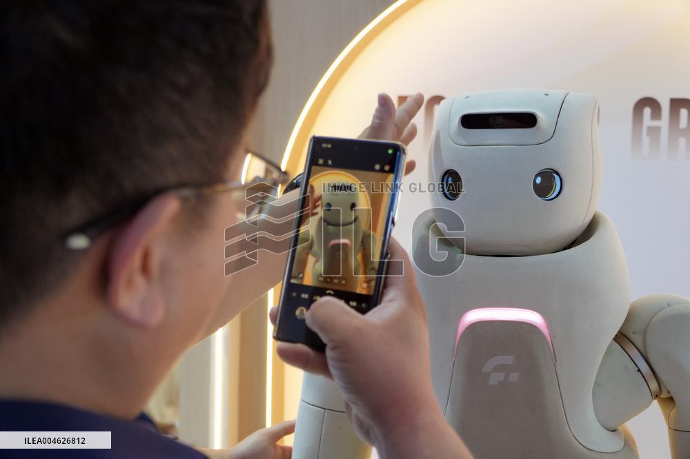 2025 World Robot Conference Held in Beijing