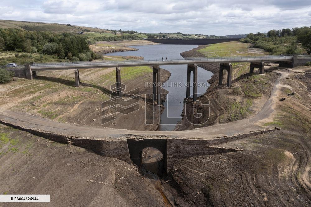 Drought Reservoirs Low Water Levels - UK