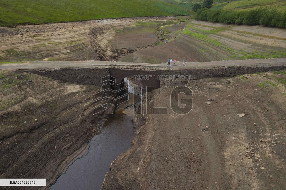 Drought Reservoirs Low Water Levels - UK