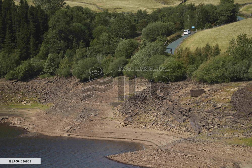 Drought Reservoirs Low Water Levels - UK