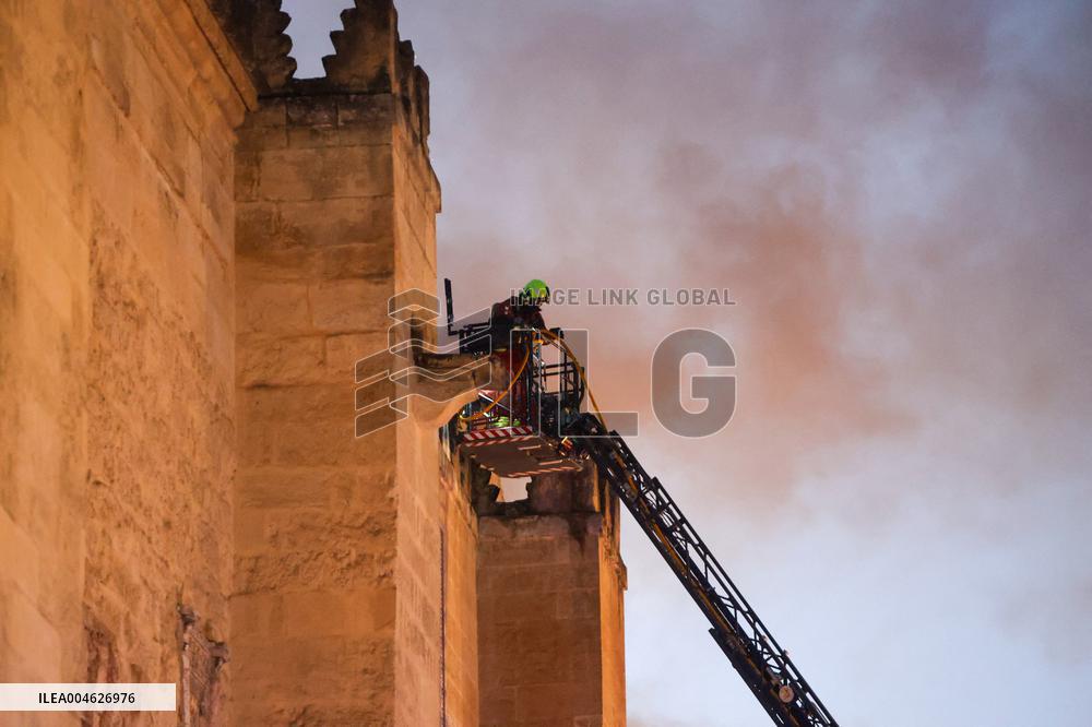 Fire In The Mosque Of Cordoba Completely Extinguished - Spain