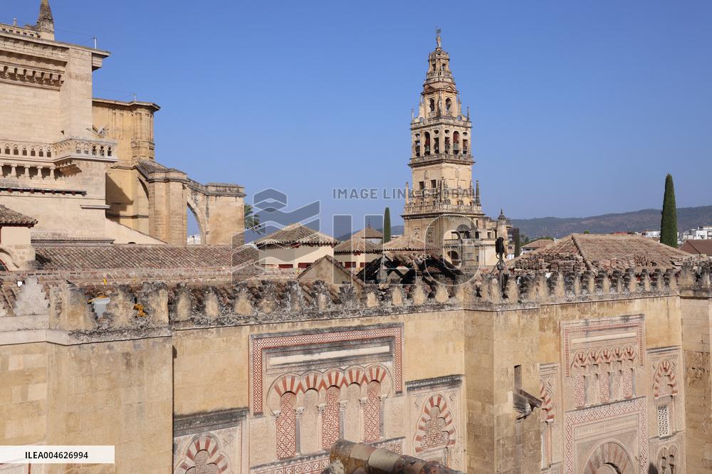 Fire In The Mosque Of Cordoba Completely Extinguished - Spain