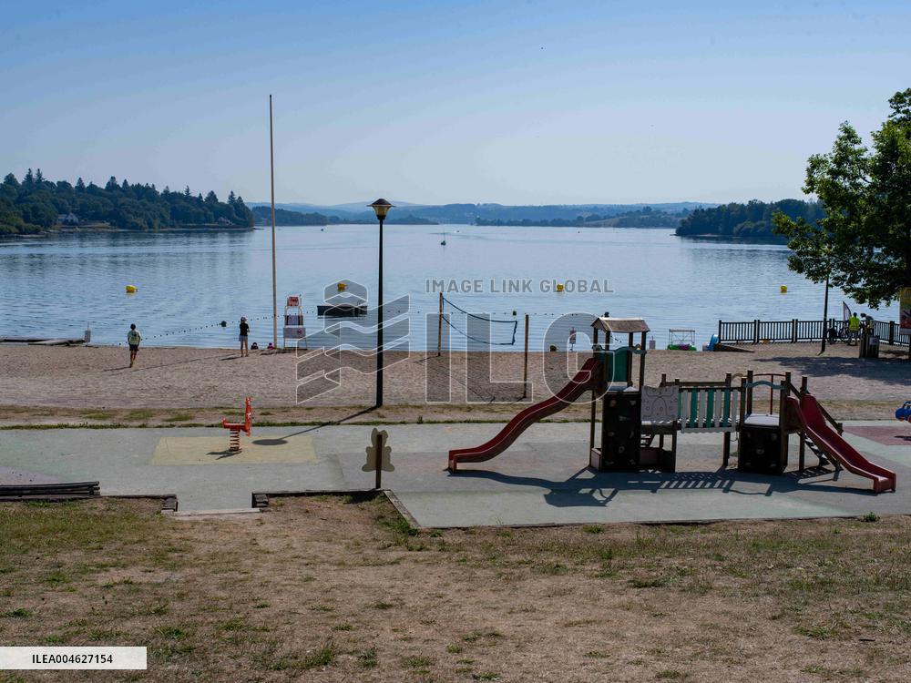Cyanobacteria Suspected At The Lac de Pareloup - Aveyron