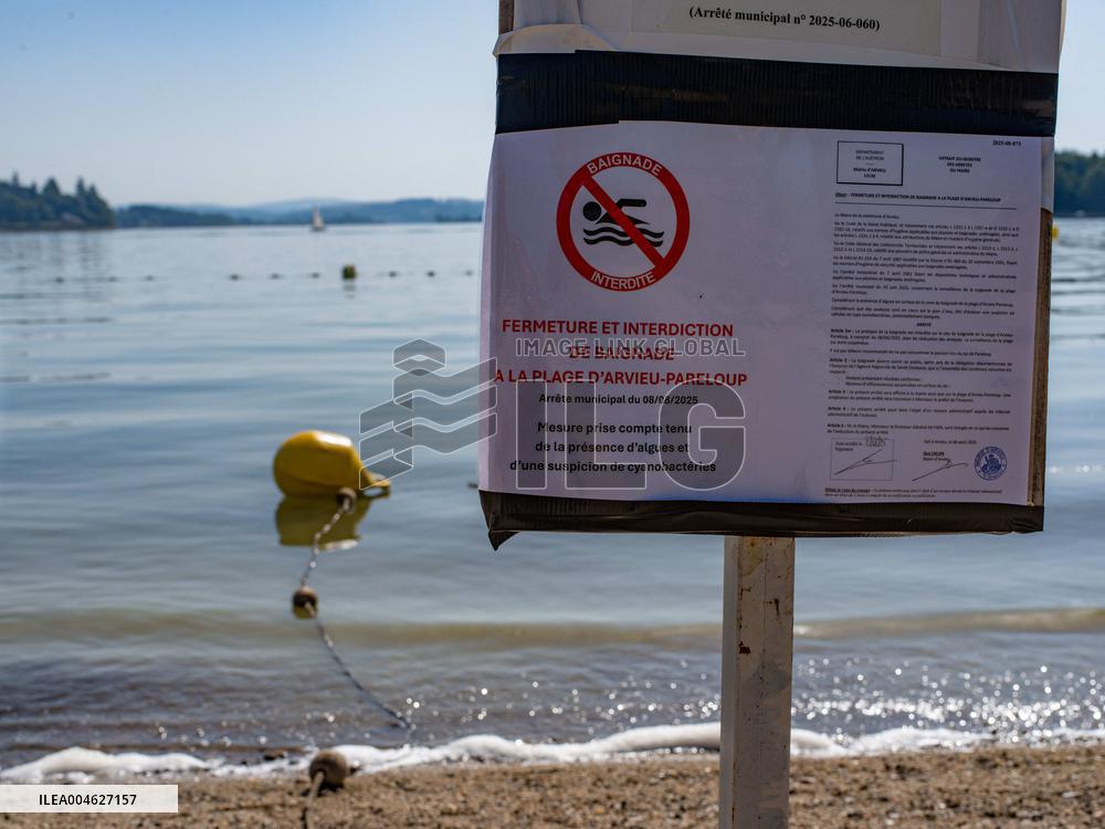 Cyanobacteria Suspected At The Lac de Pareloup - Aveyron