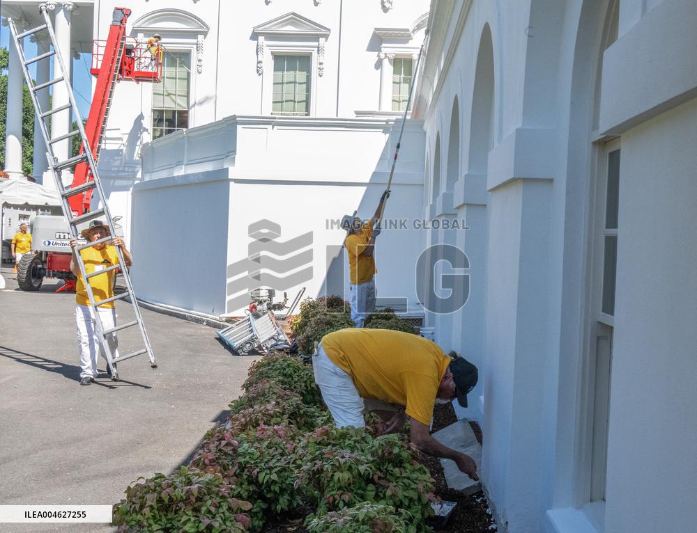 Maintenance Work at the White House