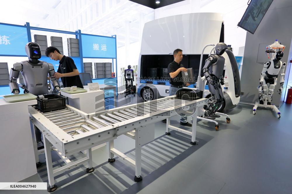 Robot Mall in Beijing