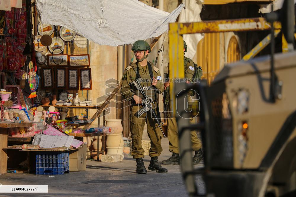 Israeli Settlers in Hebron Old City - West Bank