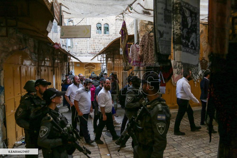 Israeli Settlers in Hebron Old City - West Bank