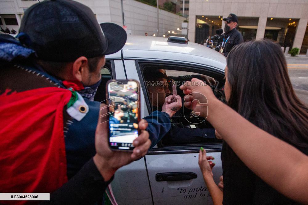 Tensions Rise at Anti ICE Protest - LA