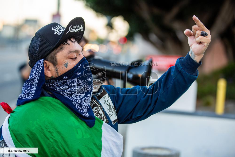 Tensions Rise at Anti ICE Protest - LA