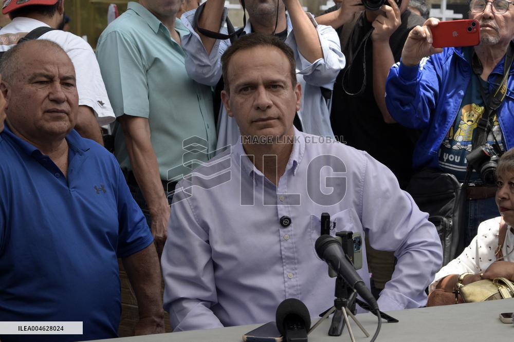 Florence Cassez's Ex-Partner Israel Vallarta Released After 19 Years In Prison - Mexico
