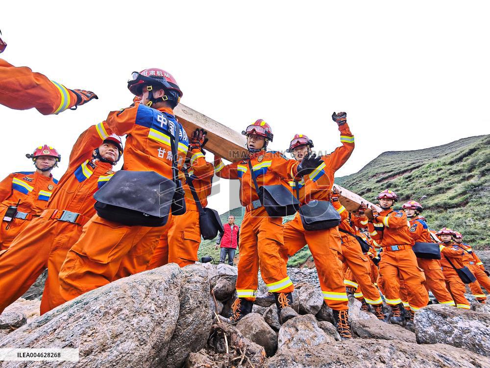 Yuzhong Mountain Torrents Rescue Efforts - China