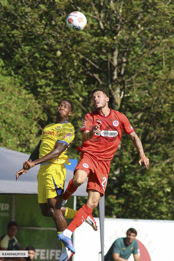 CALCIO - Amichevole - Hellas Verona FC vs St. Pauli