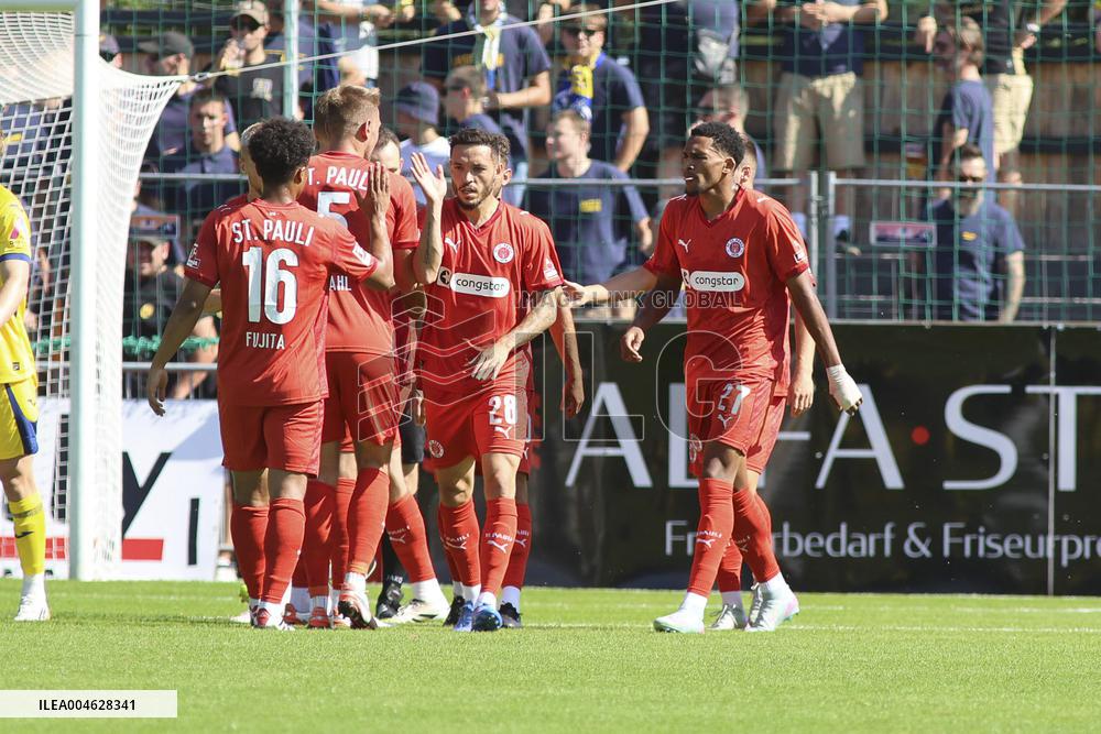 CALCIO - Amichevole - Hellas Verona FC vs St. Pauli