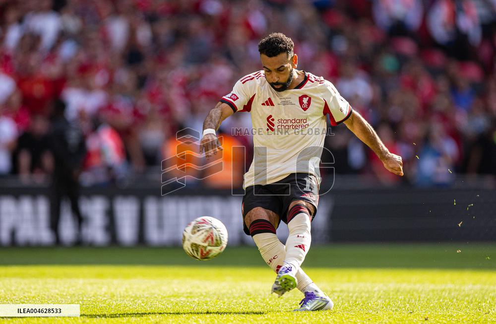 A Community Shield - Crystal Palace v Liverpool - London