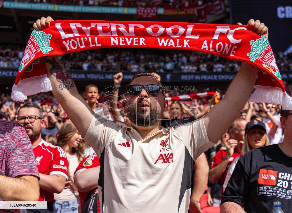 A Community Shield - Crystal Palace v Liverpool - London